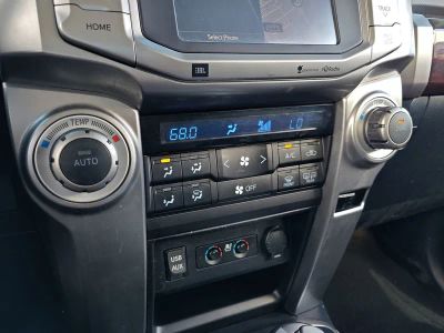 2016 Toyota 4Runner — photo 25 view