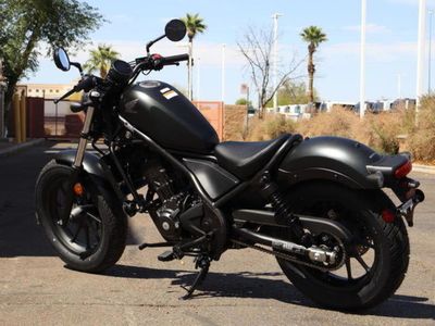 2025 Honda Rebel 300 - Photo 4