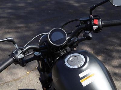 2025 Honda Rebel 300 - Photo 13