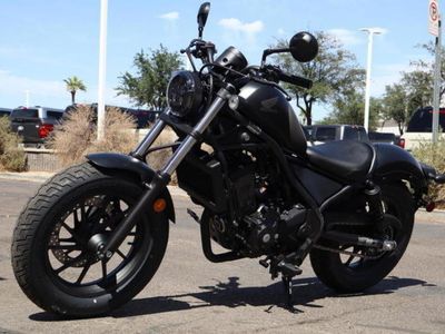 2025 Honda Rebel 300 - Photo 2