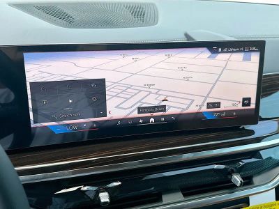 2026 BMW X5 — photo 11 view