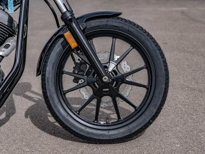 2025 Yamaha Bolt R-Spec - Photo 13