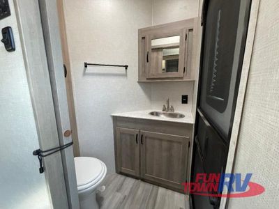 2021 Winnebago Voyage - Photo 15