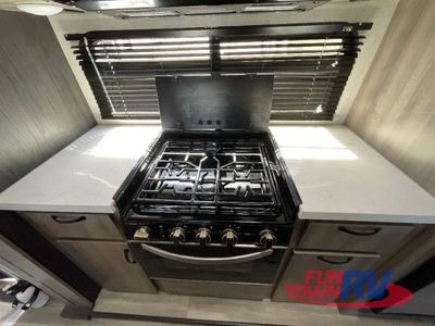 2021 Winnebago Voyage - Photo 7
