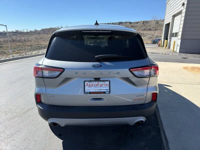 2022 Ford Escape — detail view