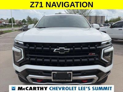 2025 Chevrolet Suburban - Photo 3