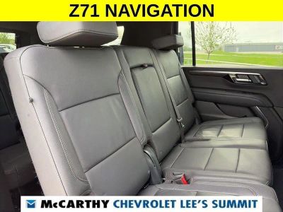 2025 Chevrolet Suburban - Photo 38