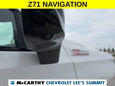 2025 Chevrolet Suburban - Photo 26