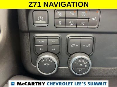 2025 Chevrolet Suburban - Photo 9