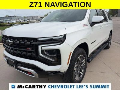 2025 Chevrolet Suburban - Photo 4