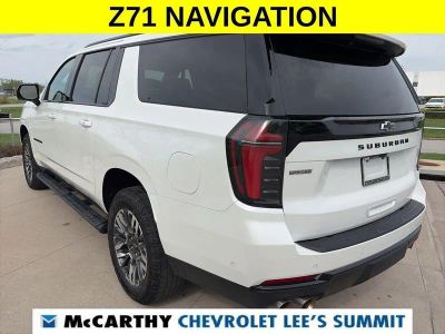 2025 Chevrolet Suburban - Photo 11