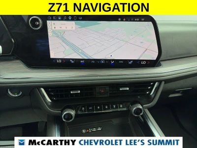 2025 Chevrolet Suburban - Photo 7