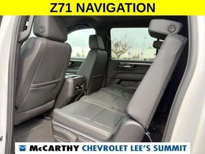 2025 Chevrolet Suburban - Photo 46