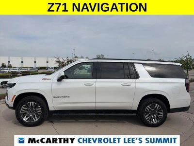 2025 Chevrolet Suburban - Photo 5