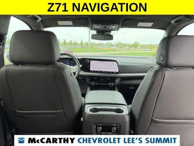 2025 Chevrolet Suburban - Photo 43