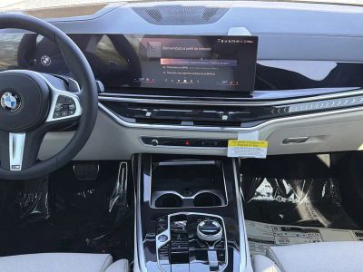 2027 BMW X7 — photo 15 view