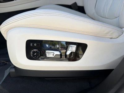 2027 BMW X7 — photo 24 view