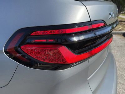 2027 BMW X7 — photo 10 view