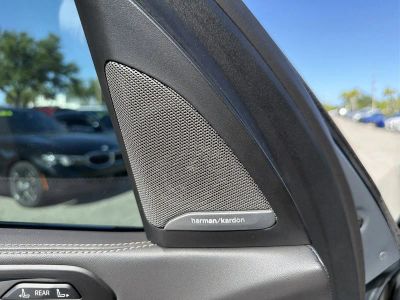 2027 BMW X7 — photo 26 view
