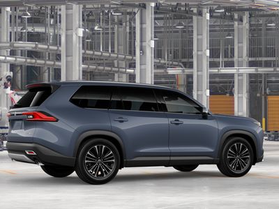 2026 Toyota Grand Highlander Hybrid - Photo 11