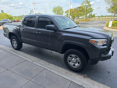 2022 Toyota Tacoma SR - Photo 2