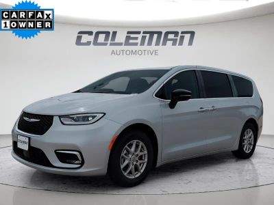 2024 Chrysler Pacifica Touring L in Silver Mist Clearcoat — front three-quarter view