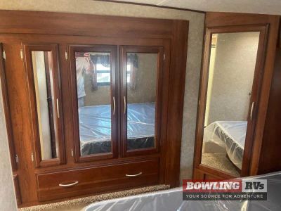 2017 Sprinter 324FWBHS — photo 24 view