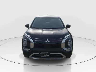 2024 Mitsubishi Outlander — side profile view