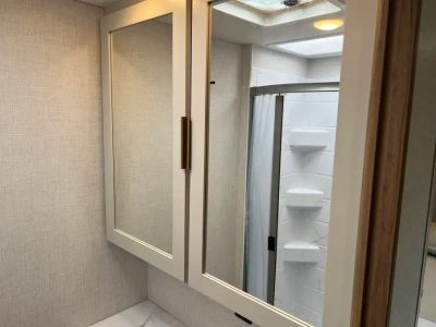2027 Thor Motor Coach CHATEAU — photo 19 view
