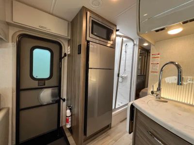2026 Leisure Travel Vans UNITY - Photo 12