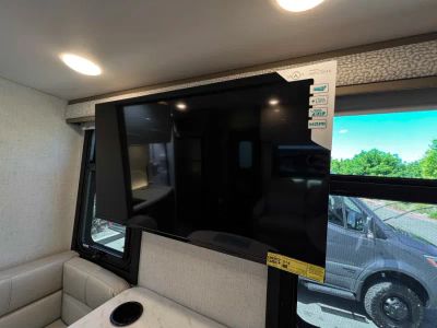 2026 Leisure Travel Vans UNITY - Photo 9
