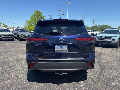 2022 Toyota Highlander - Photo 8
