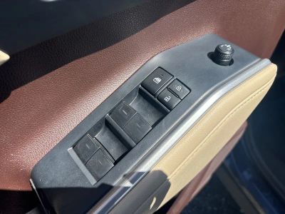 2022 Toyota Highlander - Photo 14