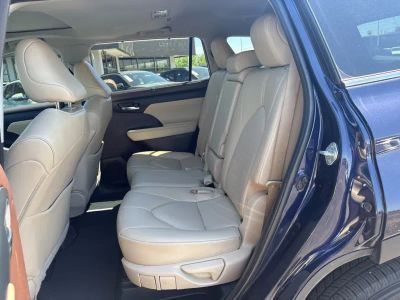 2022 Toyota Highlander - Photo 26