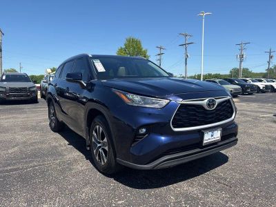 2022 Toyota Highlander - Photo 3