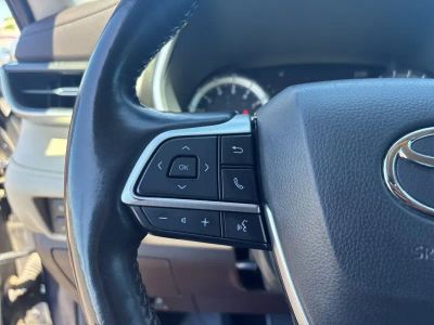 2022 Toyota Highlander - Photo 18