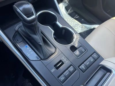 2022 Toyota Highlander - Photo 24