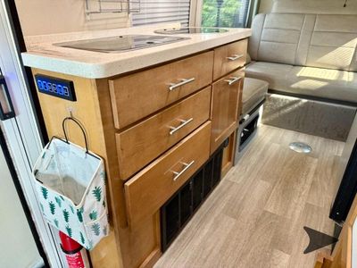 2020 Coachmen RV Beyond — photo 11 view