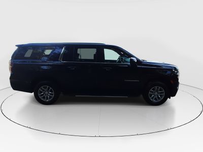 2024 Chevrolet Suburban - Photo 8