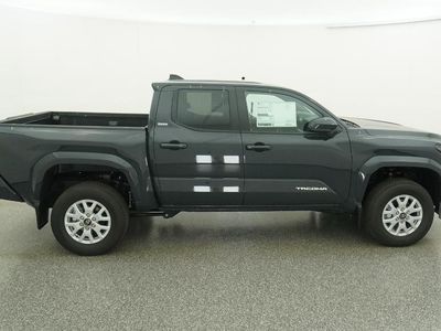 2026 Toyota Tacoma — photo 14 view