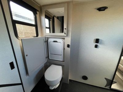 2026 Jayco Seismic — photo 50 view