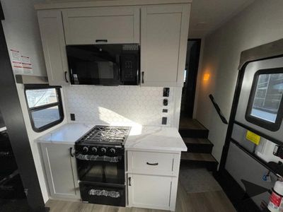 2026 Jayco Seismic — photo 27 view