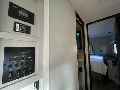 2026 Jayco Seismic — photo 33 view