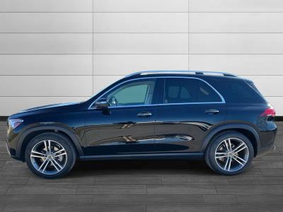 2022 Mercedes-Benz GLE — detail view