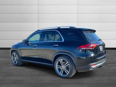 2022 Mercedes-Benz GLE — interior view