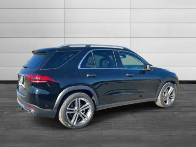 2022 Mercedes-Benz GLE — rear three-quarter view