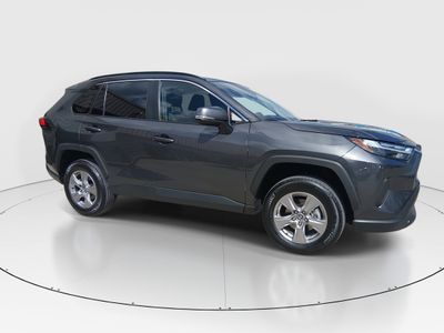 2025 Toyota RAV4 - Photo 8
