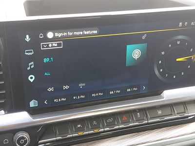 2025 Chevrolet Silverado 1500 — photo 17 view