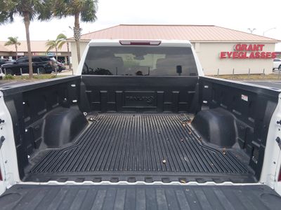 2025 Chevrolet Silverado 1500 — photo 11 view