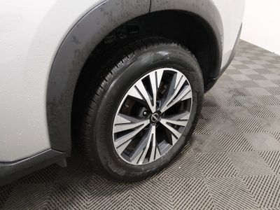 2023 Nissan Rogue — photo 10 view